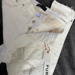 White Purple Brand distressed jeans. Size 33
